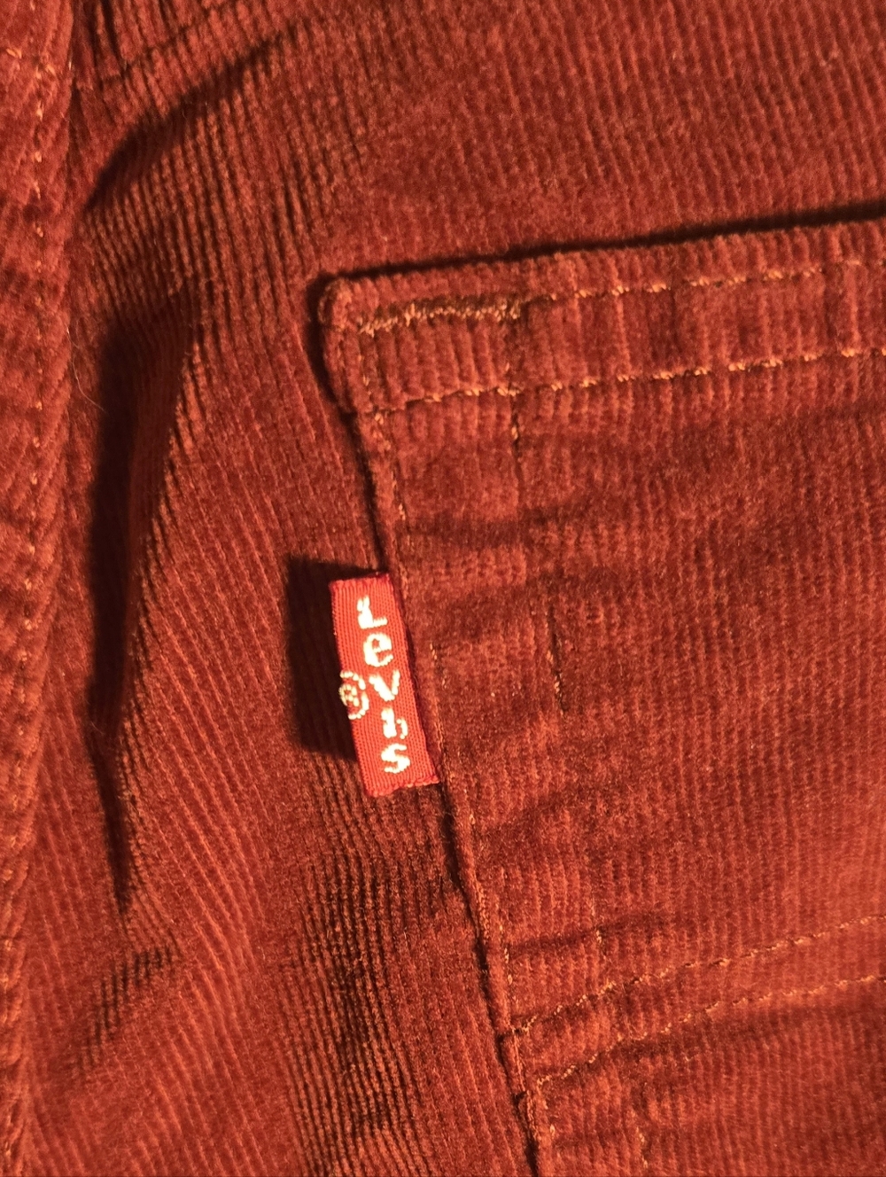 Levi's Women's Highrise Bootcut Corduroy Pants in Deep Red Rust - Picture 4 of 5